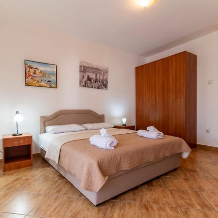 Villa Savovic Petrovac Eksteriør billede