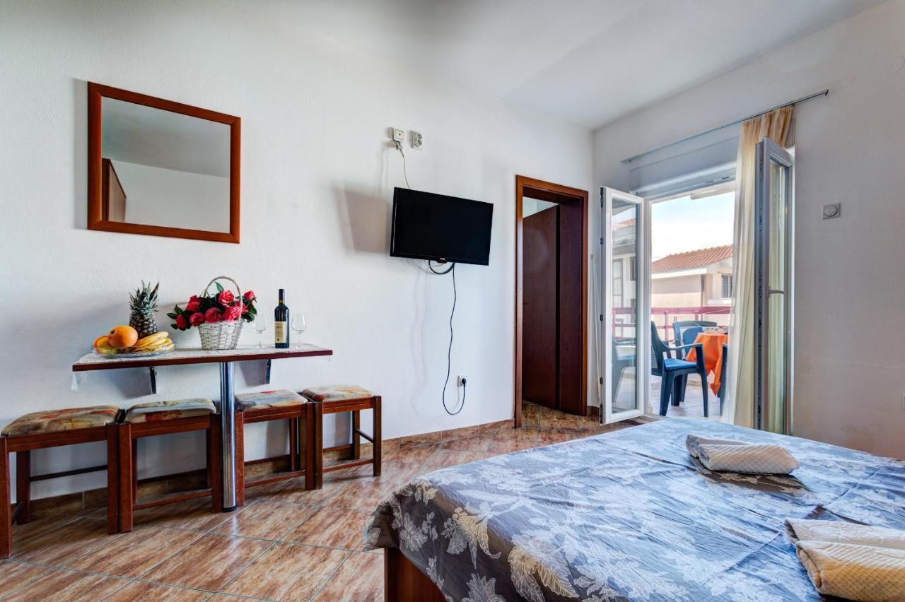 Villa Savovic Petrovac Eksteriør billede