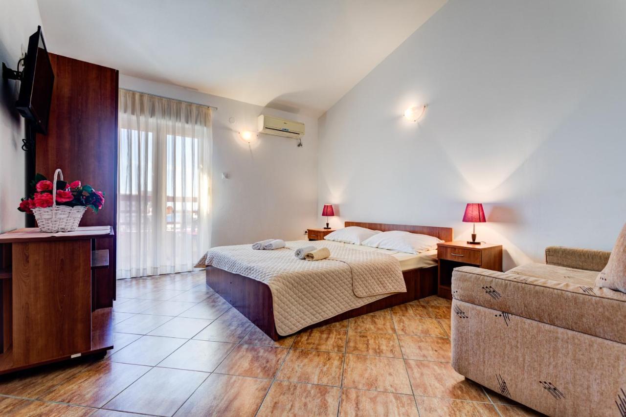 Villa Savovic Petrovac Eksteriør billede