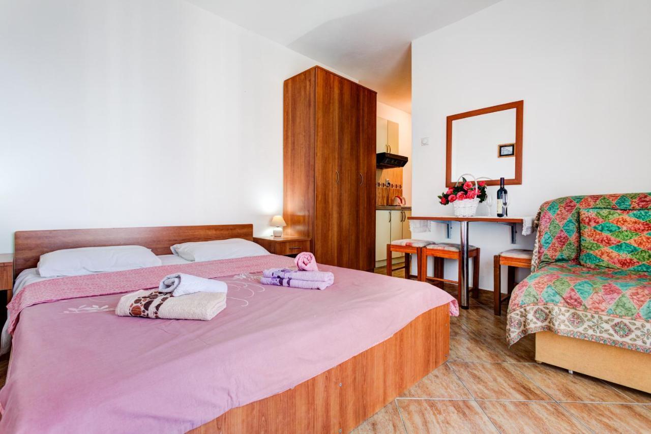 Villa Savovic Petrovac Eksteriør billede