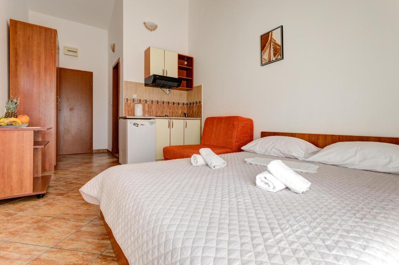 Villa Savovic Petrovac Eksteriør billede