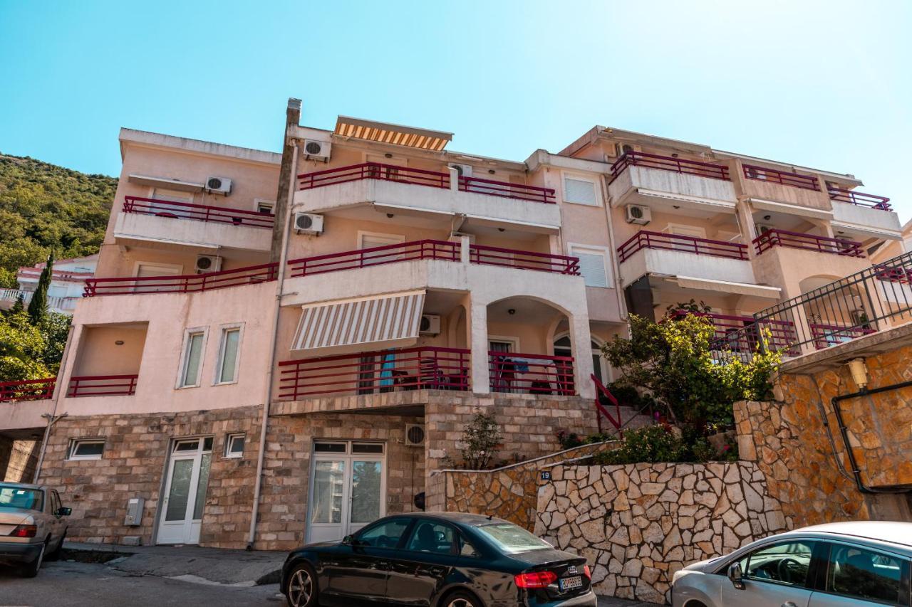 Villa Savovic Petrovac Eksteriør billede