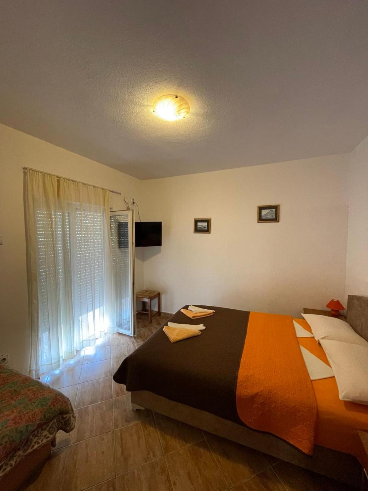 Villa Savovic Petrovac Eksteriør billede