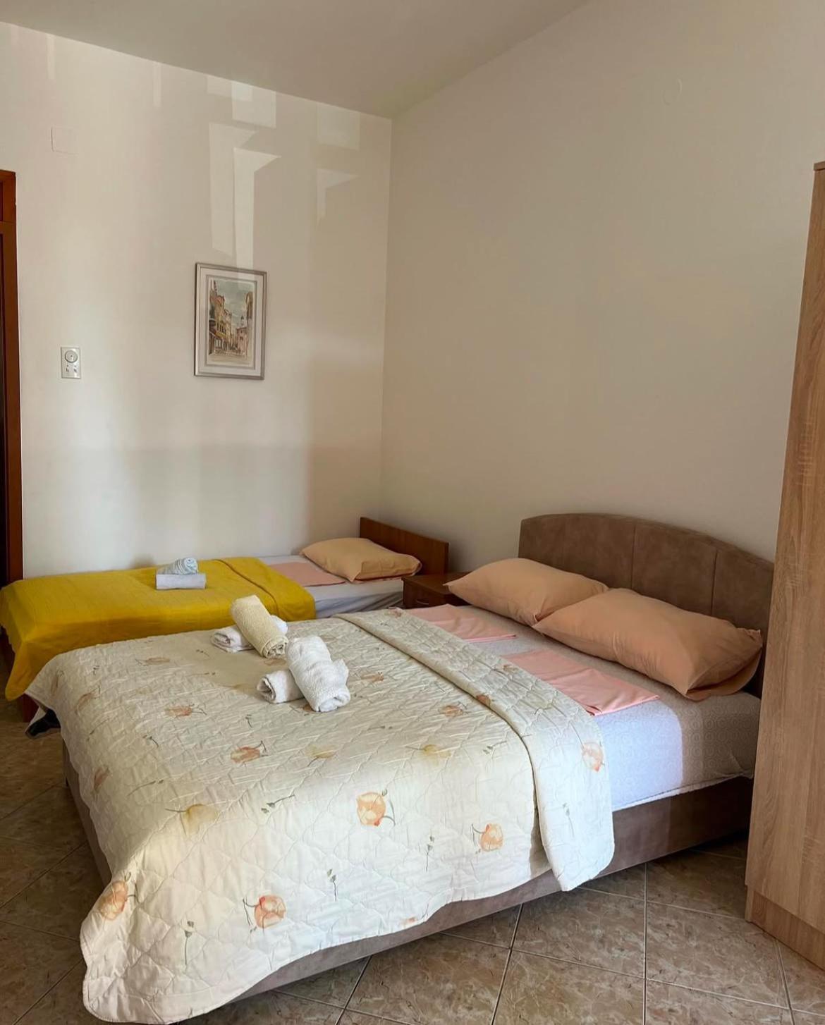 Villa Savovic Petrovac Eksteriør billede