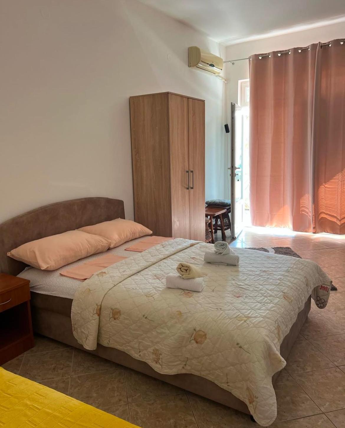Villa Savovic Petrovac Eksteriør billede